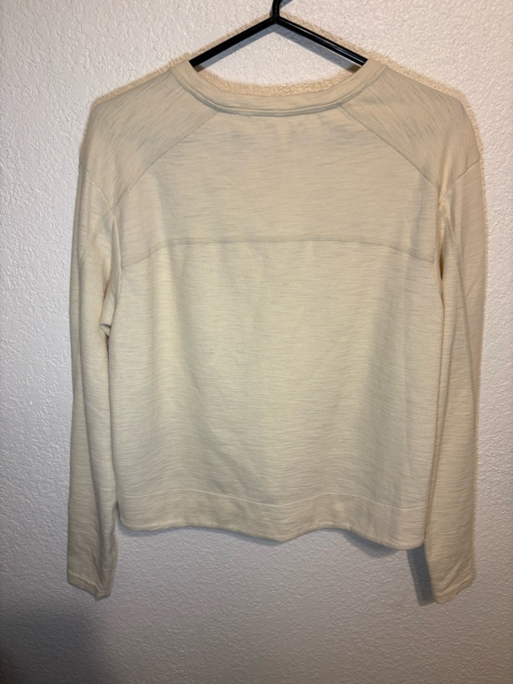 Kuhl Women's Cream Long-Sleeve Crewneck Top - Size Medium - Picture 2 of 5